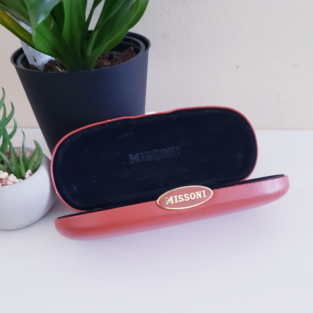 MISSONI Clam Eyeglasses Hard Case